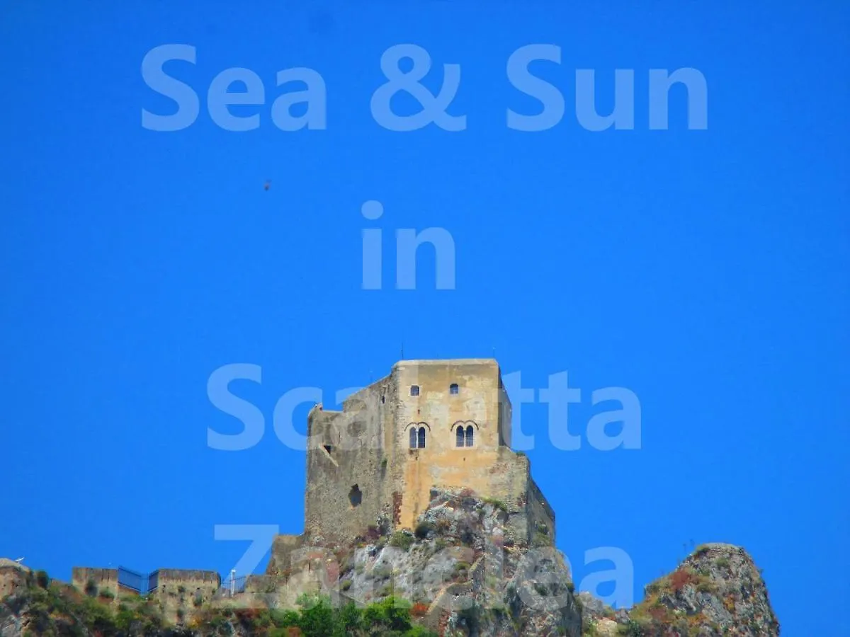 Sea & Sun In Scaletta Zanclea Hotel Affittacamere